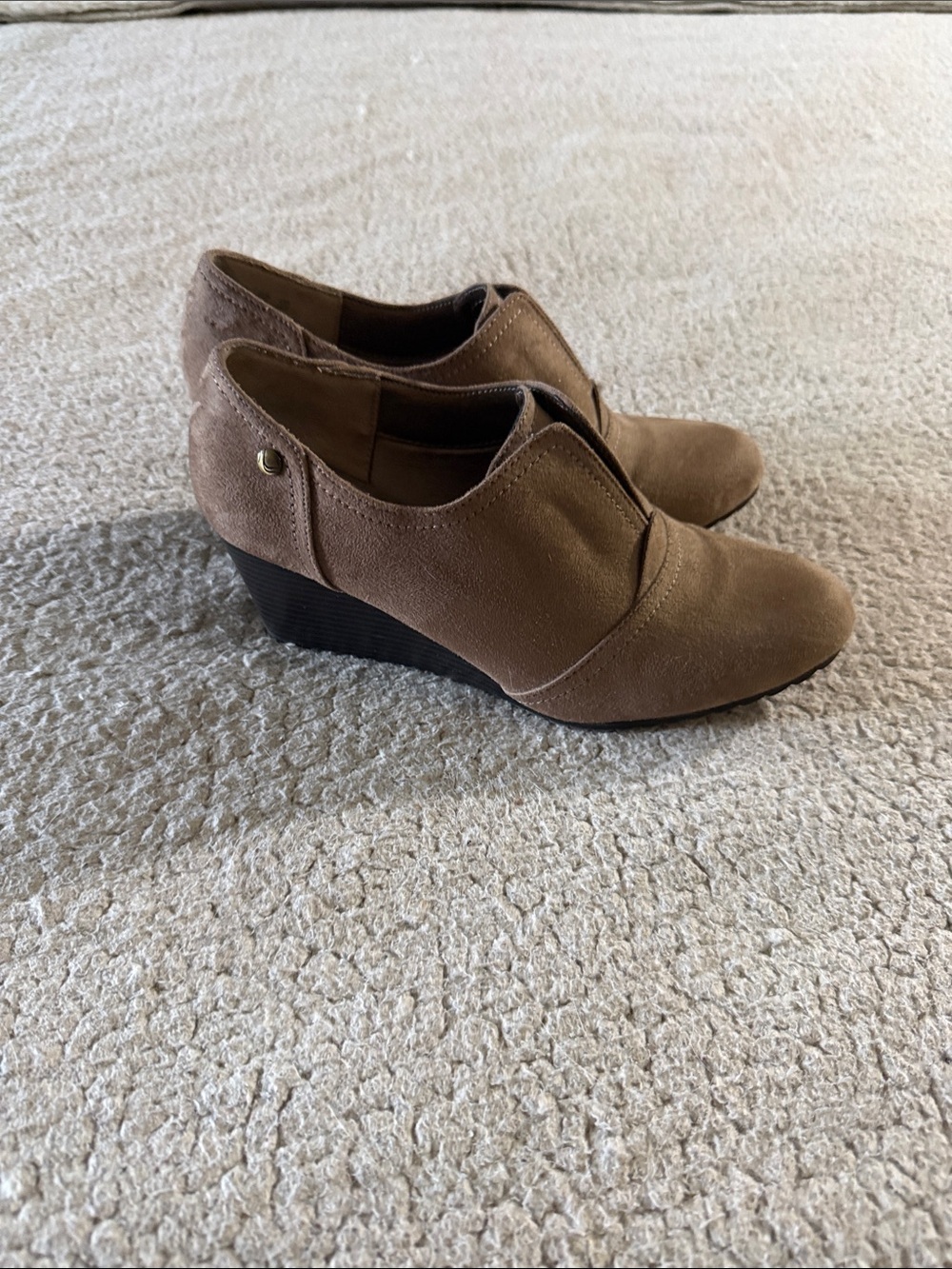 Life Stride Taupe Wedge Booties with Side Stud 7.5